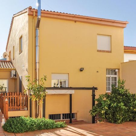 Cozy Home In Olivares With Outdoor Swimming Pool Exteriér fotografie